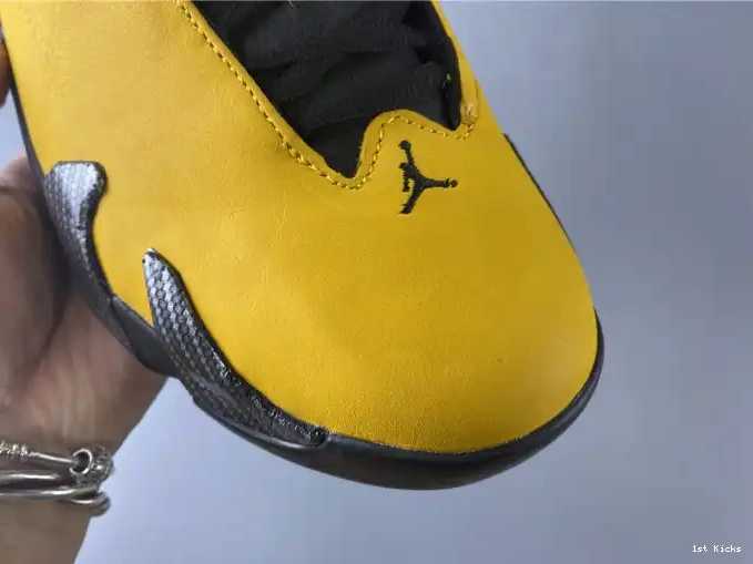 1st Kicks RETRO AIR BQ3685-706 UNIVERSITY GOLD 14 JORDAN 0531